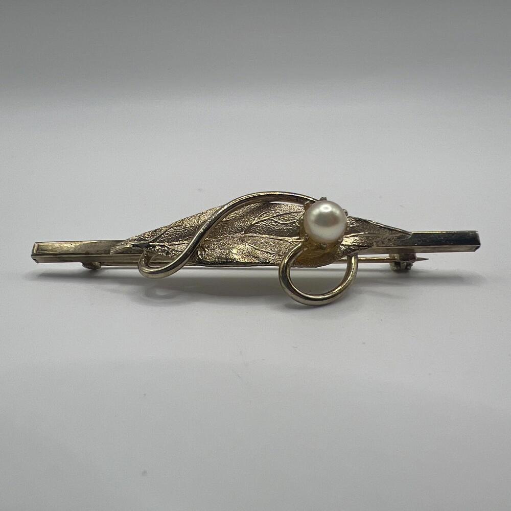 Vtg bar style Leaf & Vine brooch pinback with Pearl-gold tone-2.75"-barrel clasp